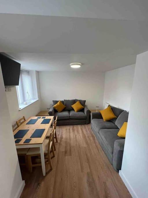 شقة Newly Built 2 Bed Flat In The Heart Of لييك المظهر الخارجي الصورة